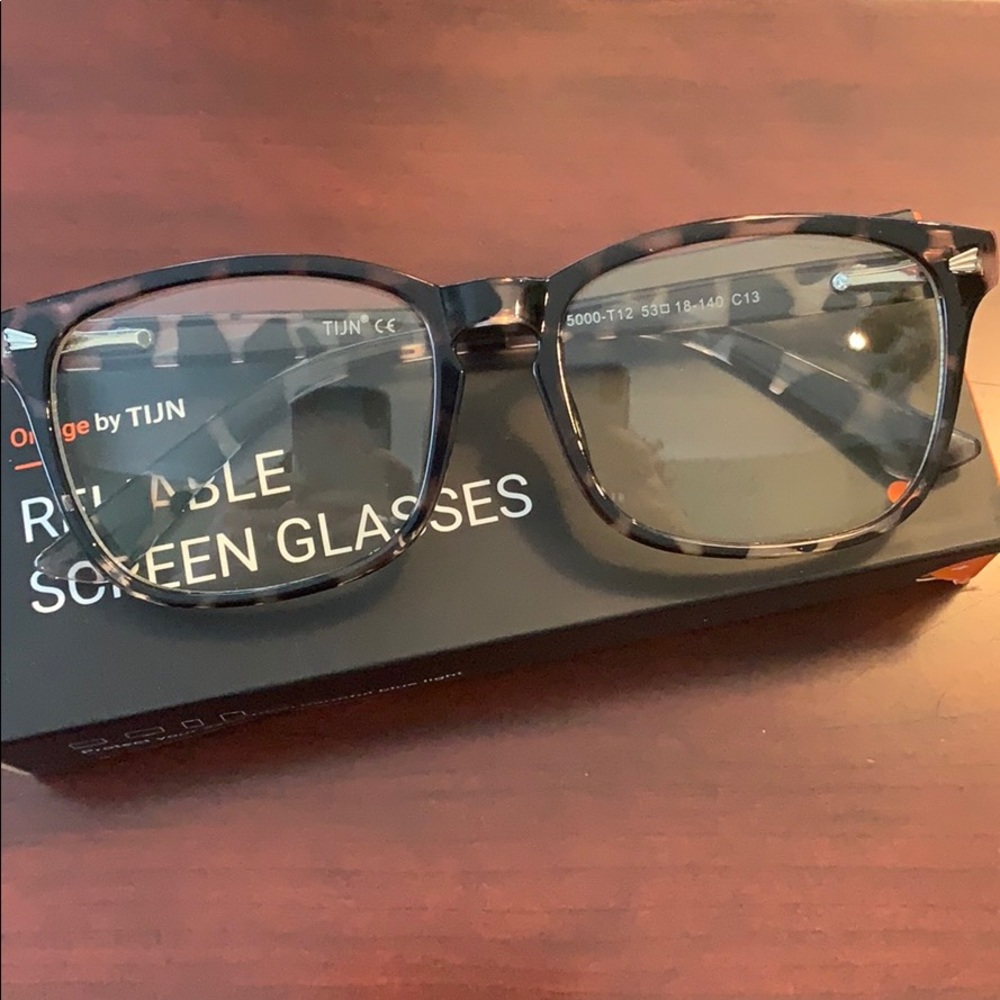 Blue light glasses